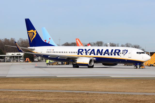 Boeing 737-800 (EI-FZO)