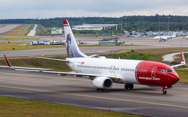 Boeing 737-800 (LN-NIE)