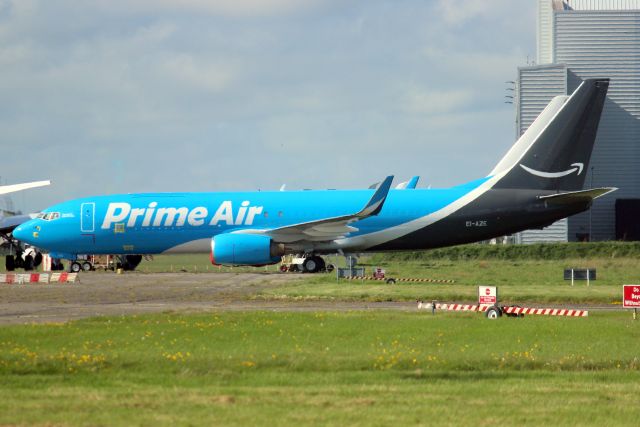 Boeing 737-800 (EI-AZE) - Seen here on 6-May-22.