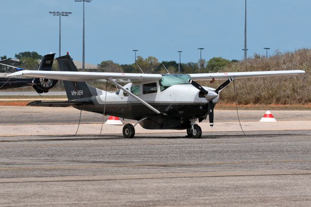 Cessna 206 Stationair (VH-AEH)