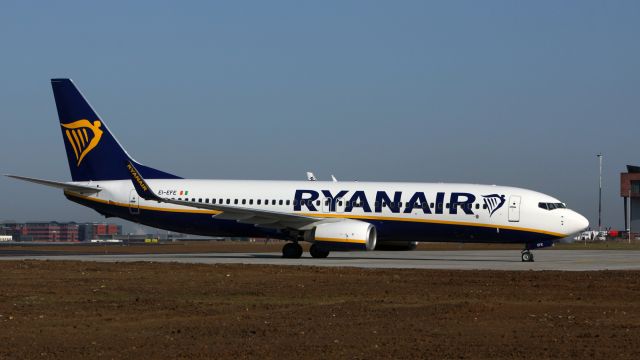 Boeing 737-800 (EI-EFE) - THE NEW D-APRON, EAST-SIDE OF THE AIRPORT