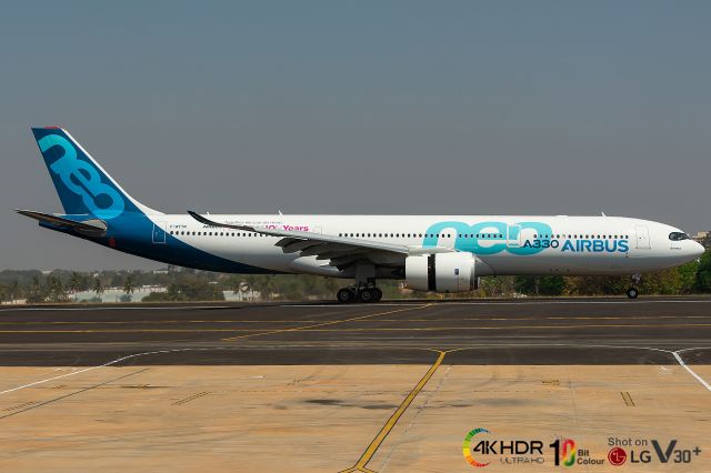 Airbus A330-300 (F-WTTN)