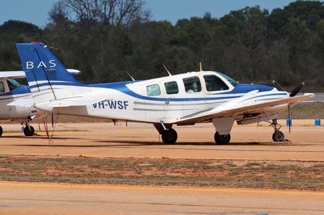 Beechcraft Baron (58) (VH-WSF)