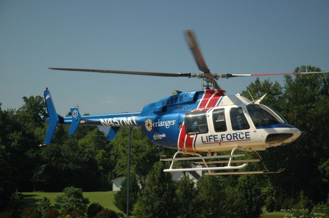 Bell 407 (N457MT) - A helicopter from Erlanger Hospital in Chattanooga, TN lands at a hospital in Blairsville, GA.