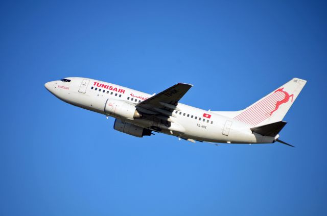Boeing 737-700 (TS10K)