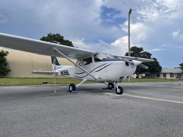 Cessna Skyhawk (N9358L)