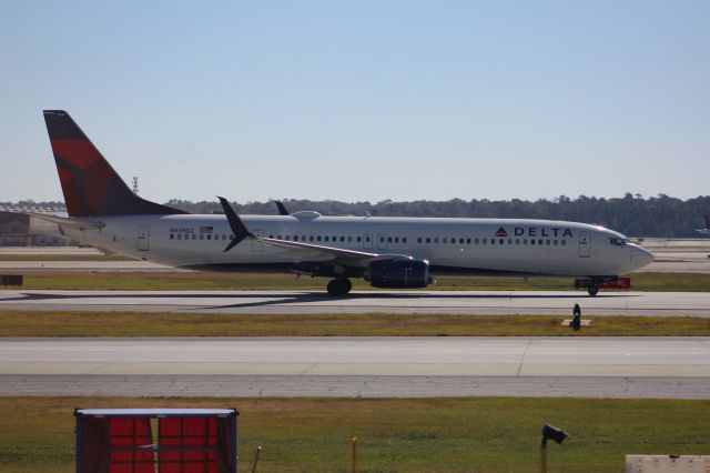 Boeing 737-900 (N939DZ)