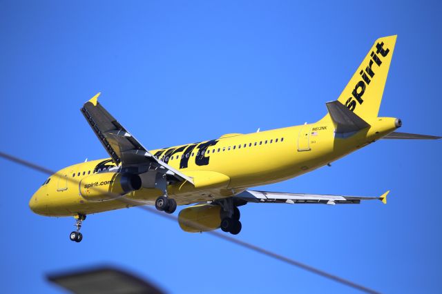 Airbus A320 (N613NK)