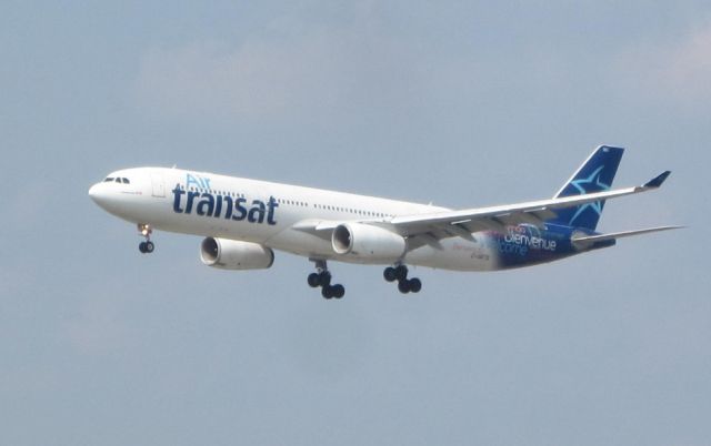 Airbus A330-300 (C-GKTS) - Air Transat 323. LGW-YYZ. Airbus A330-300