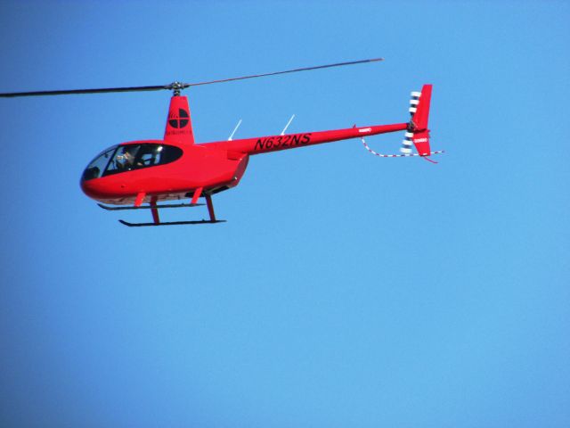 Robinson R-44 (N632NS) - Lifting off from Long Beach