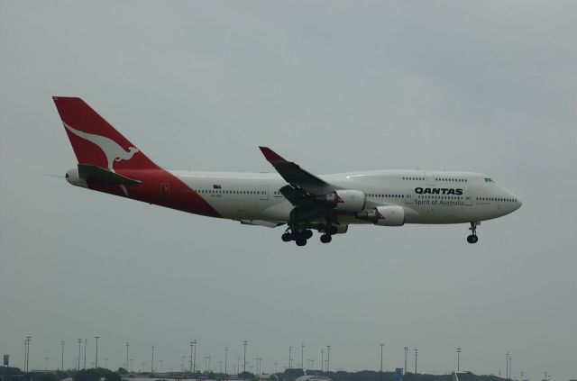 Boeing 747-400 (VH-OEE)