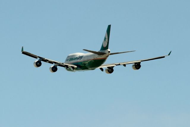 Boeing 747-400 —