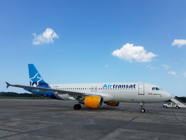 Airbus A320 (C-GCKR) - Air Transat A320-200. AZS/MDCY. Rep. Dom.