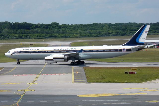 Airbus A340-500 (HS-TYV)