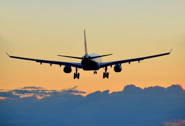 Airbus A330-200 (B-5902)