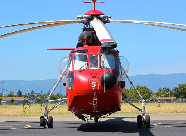 Sikorsky Sea King (N905CH) - Very interesting Sikorsky S-61N parked on the ramp at Reid Hillview.