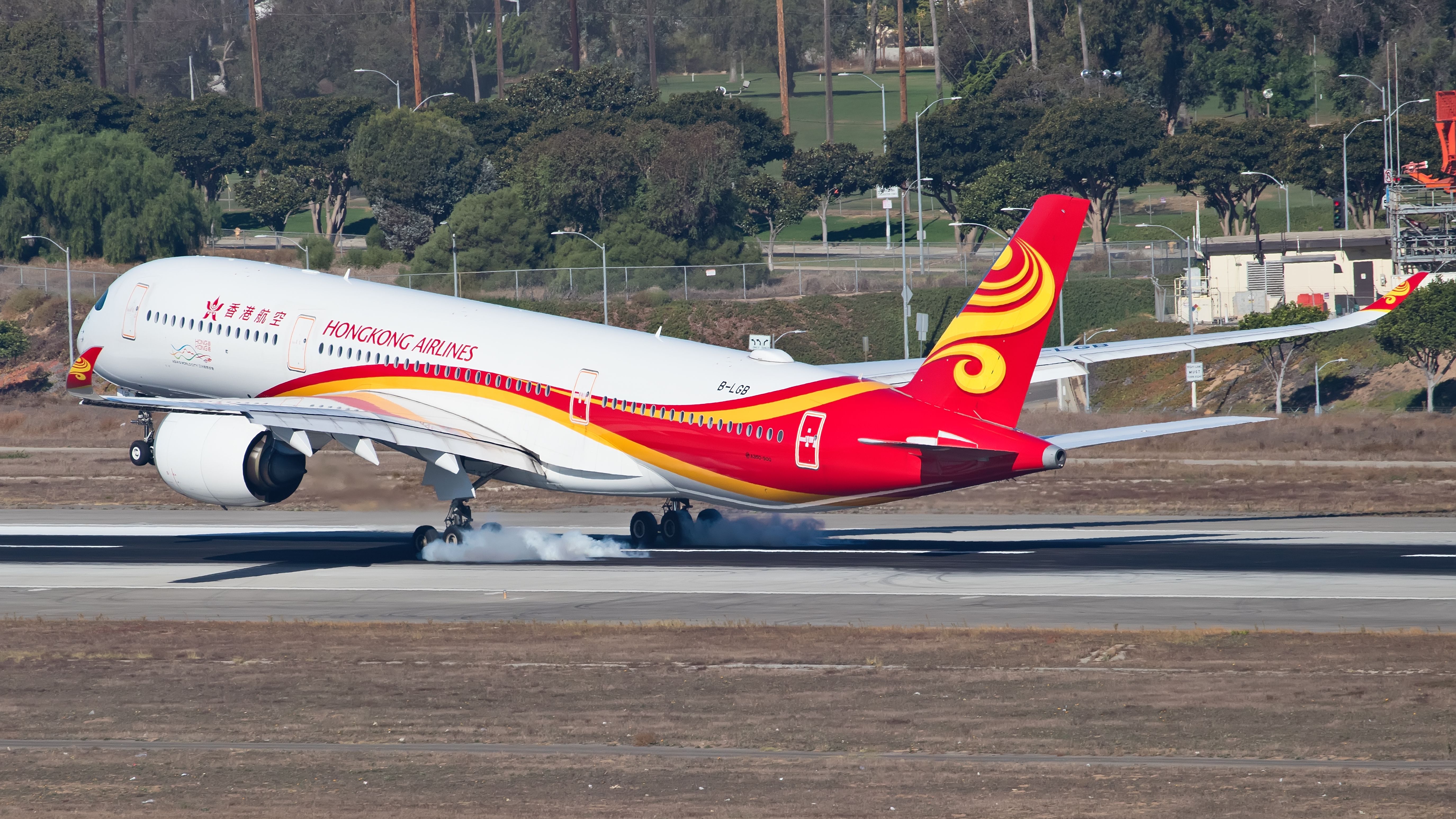 Airbus A350-900 (B-LGB)