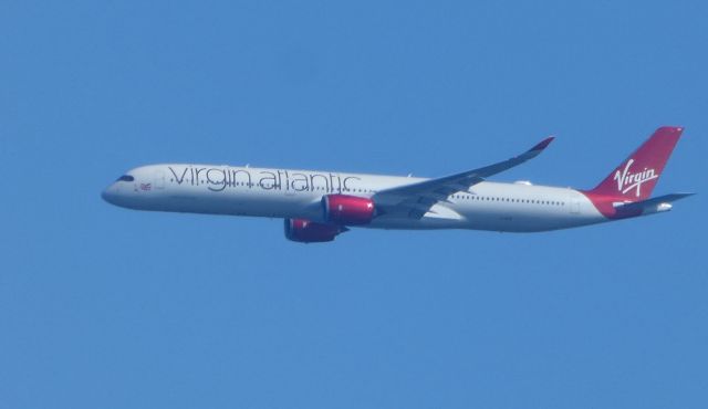 Airbus A350-1000 (G-VPOP) - On approach is this brand new Virgin Atlantic Airbus A350-1044 in the Autumn of 2019.