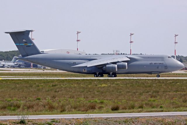 LOCKHEED C-5 Super Galaxy (86-0025)