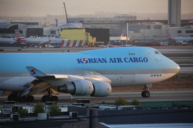 Boeing 747-400 (HL7605)