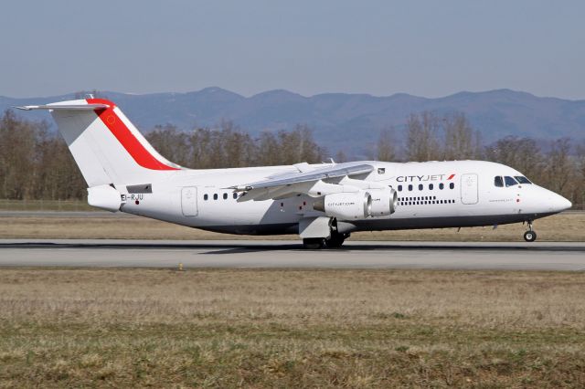 Avro Avroliner (RJ-85) (EI-RJU)