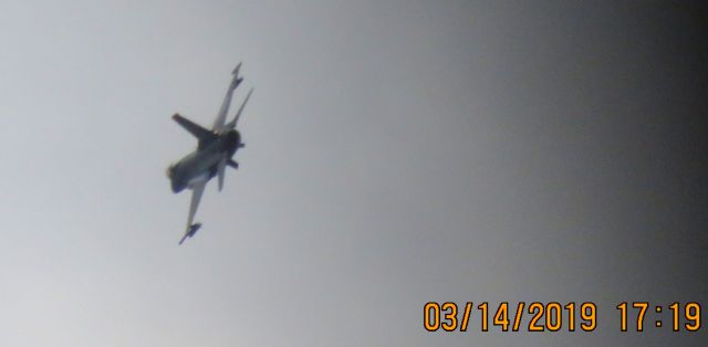 Lockheed F-16 Fighting Falcon (89-2040)