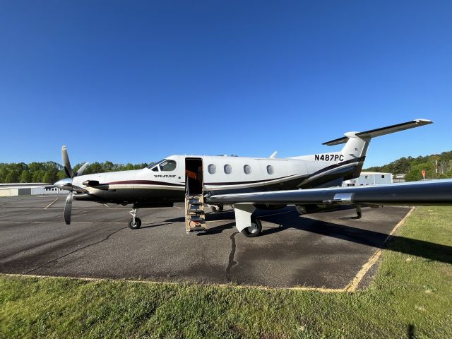 Pilatus PC-12 (N487PC)