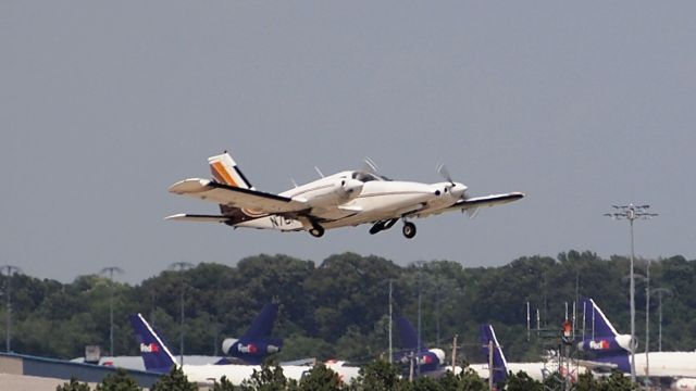 Piper Seneca (N76PB)