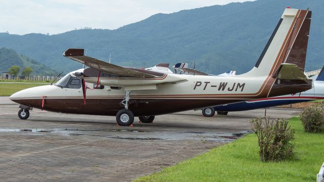 Rockwell Turbo Commander 690 (PT-WJM)