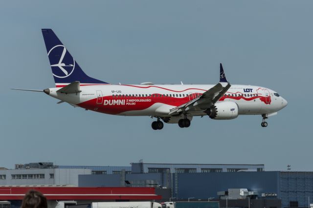 Boeing 737 MAX 8 (SP-LVD) - SPOTTING WAW/EPWA
