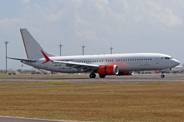 Boeing 737 MAX 8 (9M-LRK)