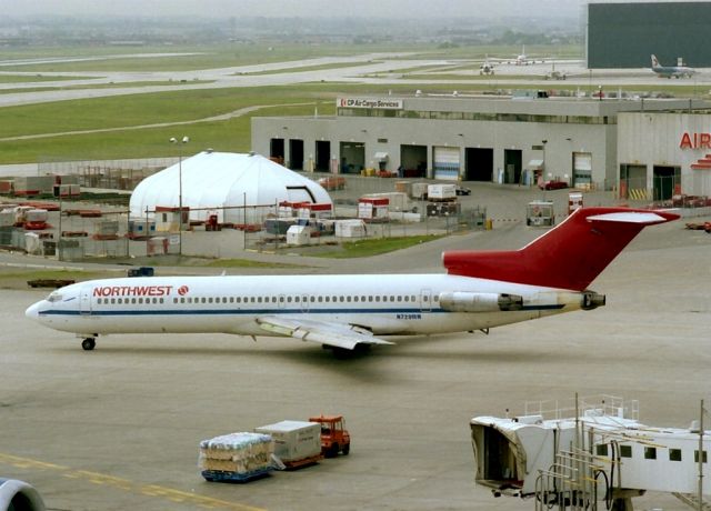 BOEING 727-200 (N729RW) - Date 25/05/87 c/n 21742