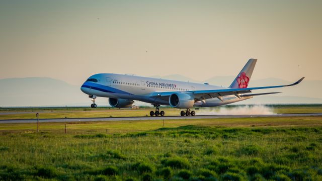 Airbus A350-900 (B-18907)