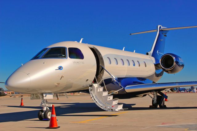 Embraer Legacy 550 (N598DB)