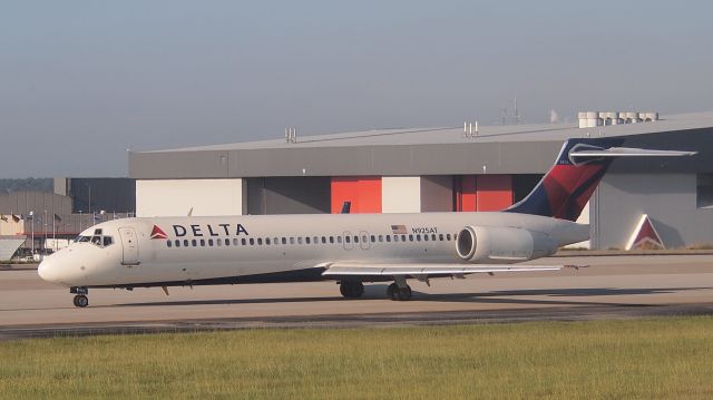 Boeing 717-200 (N925AT)