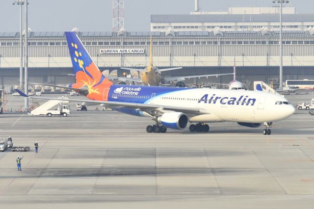 Airbus A330-200 (F-OHSD) - Air Curran 880 flight arrival from Noumea