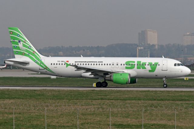Airbus A320 (TC-SKJ)