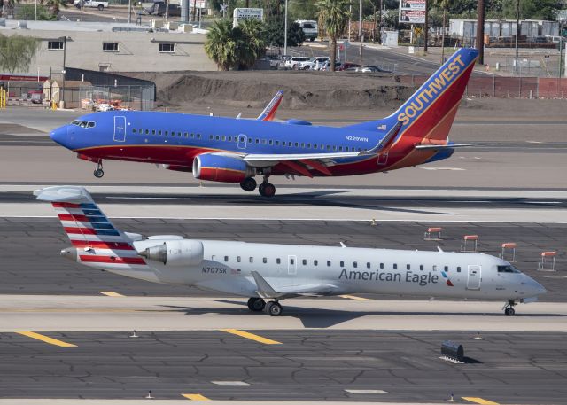 Canadair Regional Jet CRJ-700 (N707SK)