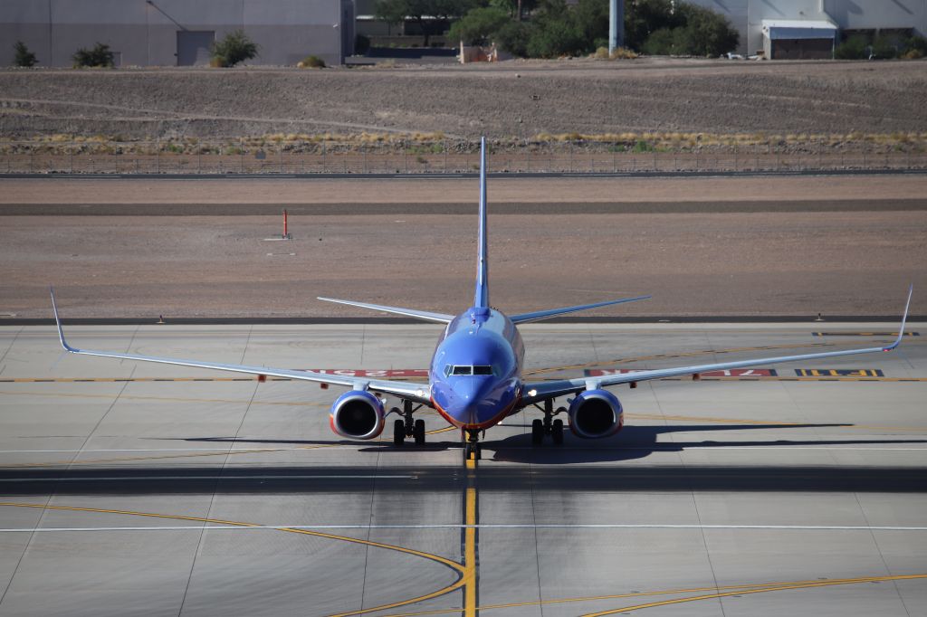 Boeing 737-700 (N289CT)