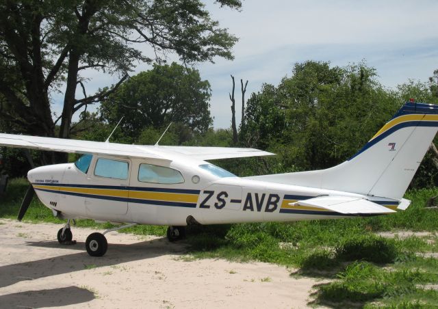 Cessna Centurion (ZS-AVB)