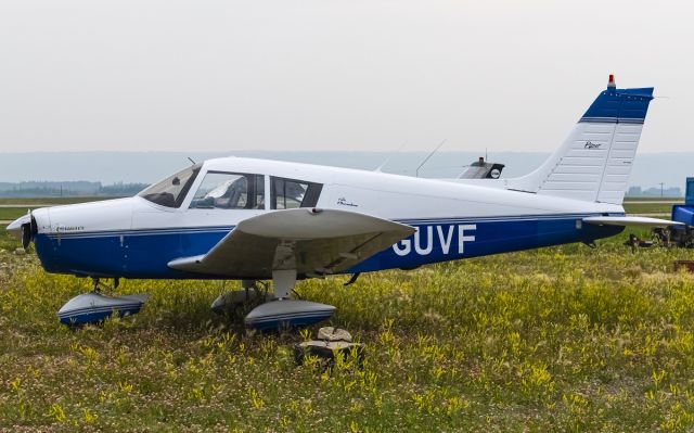 Piper Cherokee (C-GUVF)