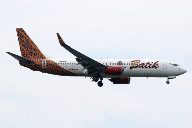 Boeing 737-800 (9M-LDK)