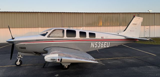 Beechcraft Bonanza (36) (N536EU)