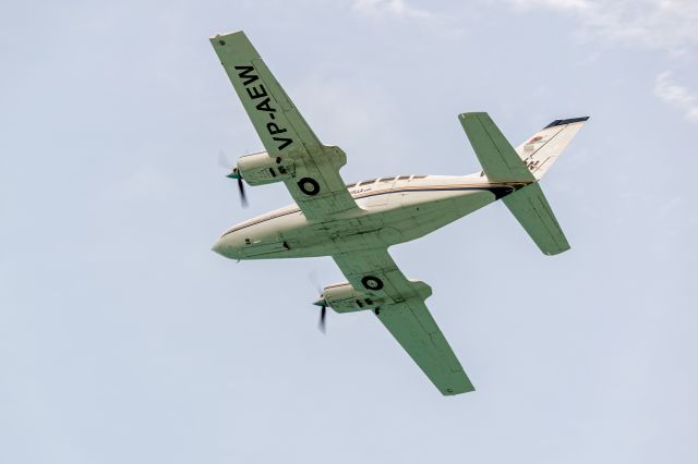 Cessna 402 (VP-AEW)