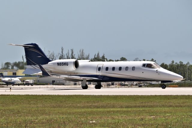 Learjet 60 (N65HU)