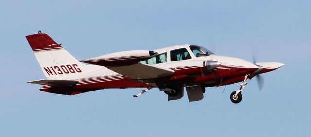 Cessna 310 (N1308G)