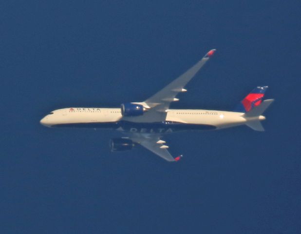 Airbus A350-900 (N504DN) - Airbus A359 tout juste sortit de lusine de Toulouse en route pour les USA 34 000 ft