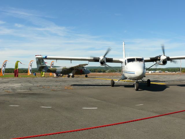 De Havilland Canada Twin Otter (N220EA)