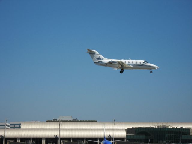 Beechcraft Beechjet (N188JF) - Landing on RWY 19R