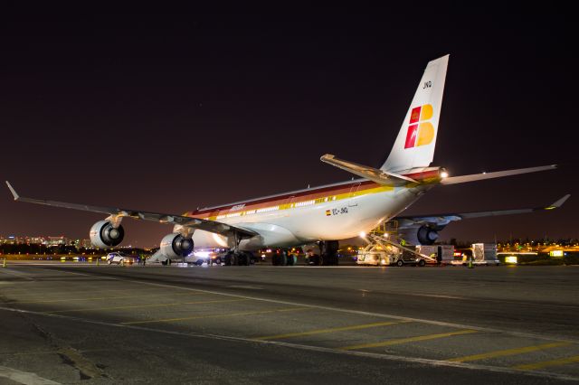 Airbus A340-600 (EC-JNQ)